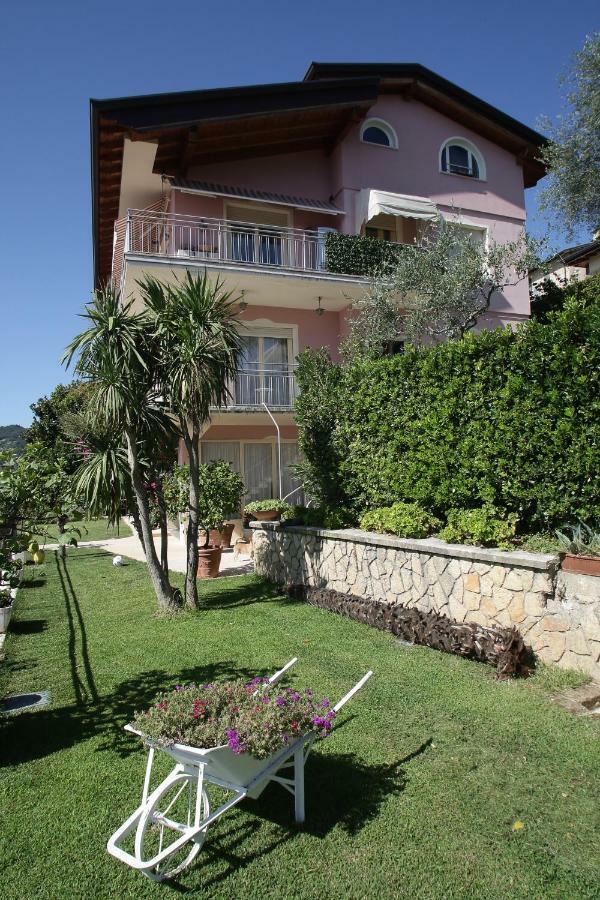 Villa Ai Colli Saló Exterior foto